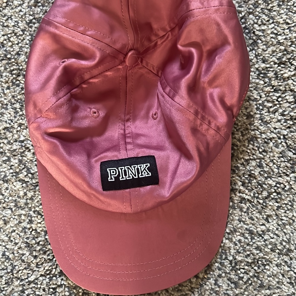 Pink hat - Picture 5 of 5